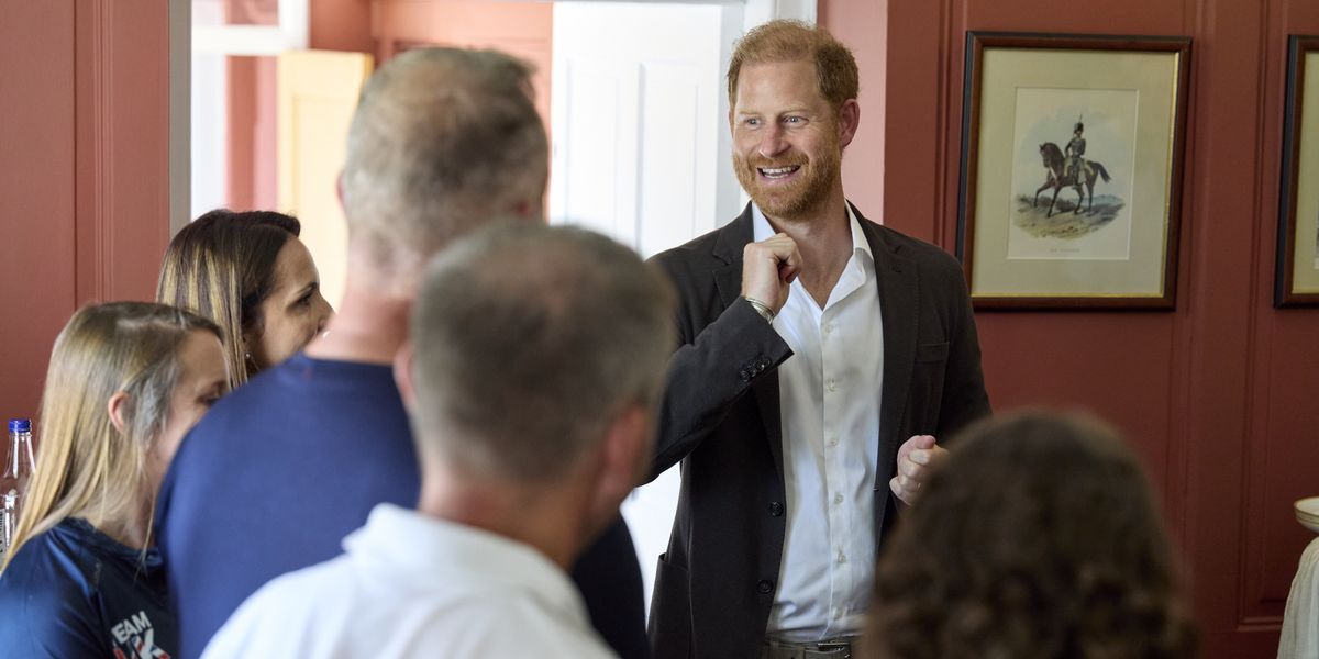 Prince Harry sneaks inside hospital using side door as he dodges media during UK engagement