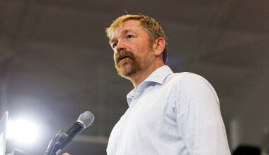 Democrat Rep Dean says Platner disqualified himself in Maine Senate race