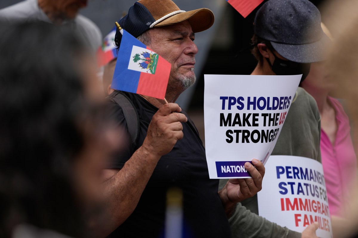 US Companies to Lose Thousands of Migrant Workers Within Weeks
