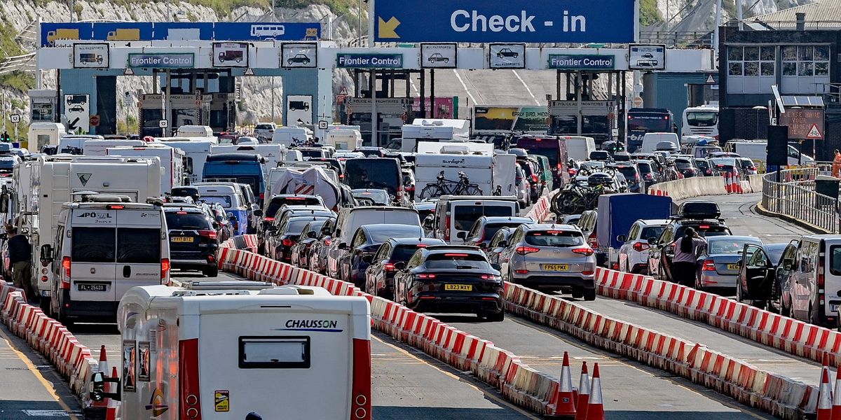 Entry/Exit System: Britons 'could die in 12-hour queues at border' thanks to EU's hated new checks