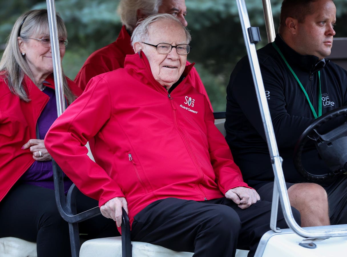 Warren Buffett Cuts Gates From Stock Donations—Gives To His Childrens’ Charities