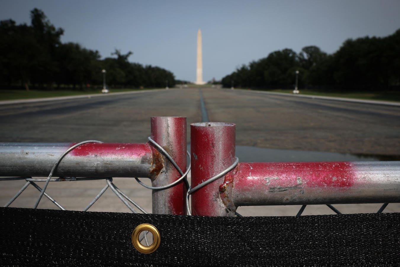 New Reflecting Pool Photos Show No Evidence Of The ‘300 Yards Long’ Gash Trump Describes
