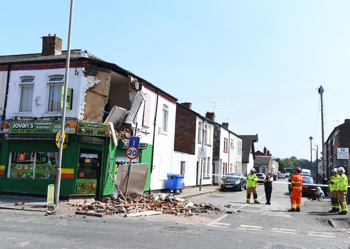 Building collapse on Townsend Lane