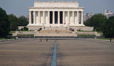 Trump Again Decries ‘Deranged’ Reflecting Pool Vandals—With Scant Evidence