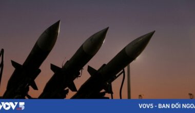 Iran launches retaliatory strikes on US bases in Middle East