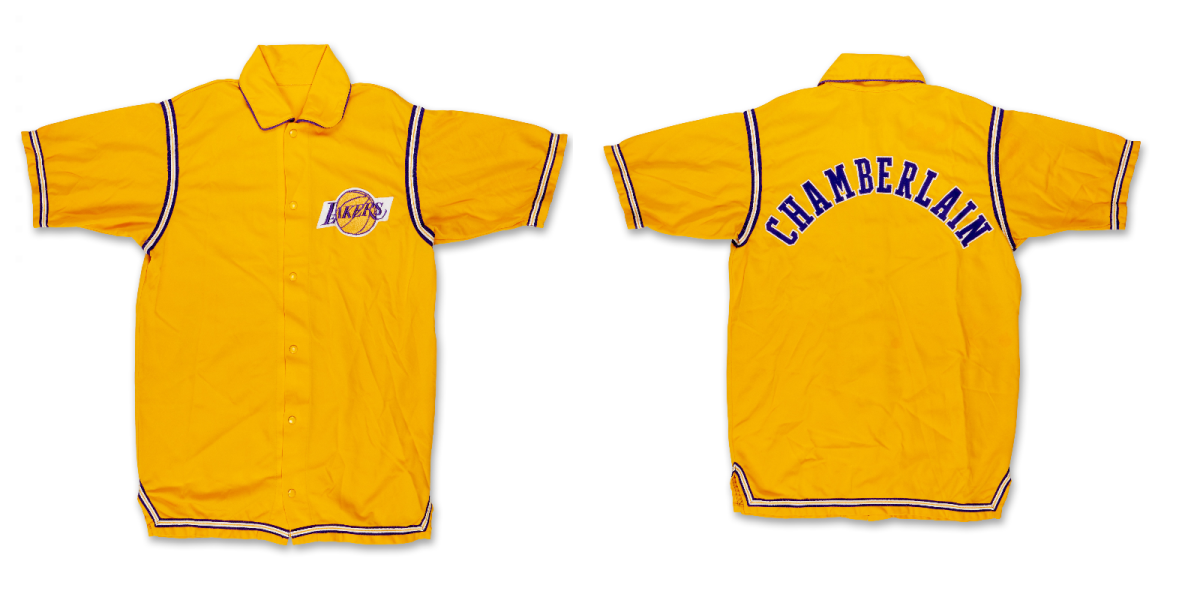 Images of front and back of yellow warmup jacket. Front has Lakers logo, back has the name 'Chamberlain'
