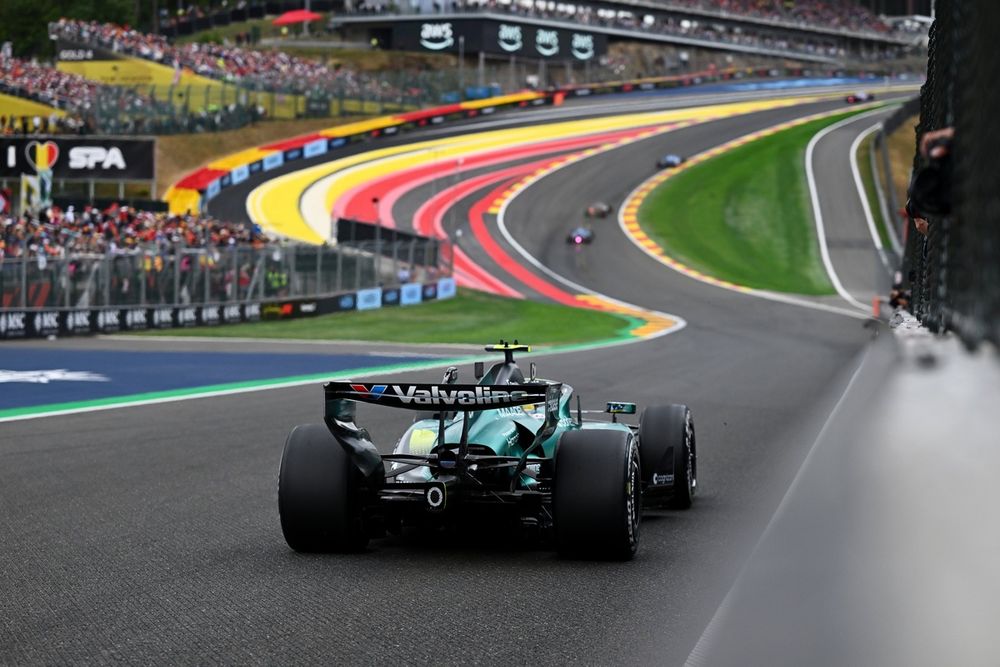 Lack of upgrades until this point has meant an already slow car has fallen off the back of the field