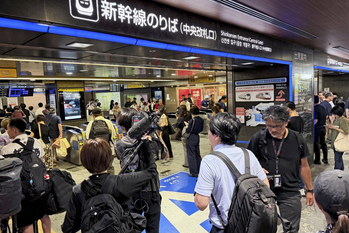 Japan earthquake latest: Tsunami warning issued as 7.1-magnitude quake hits Kumamoto