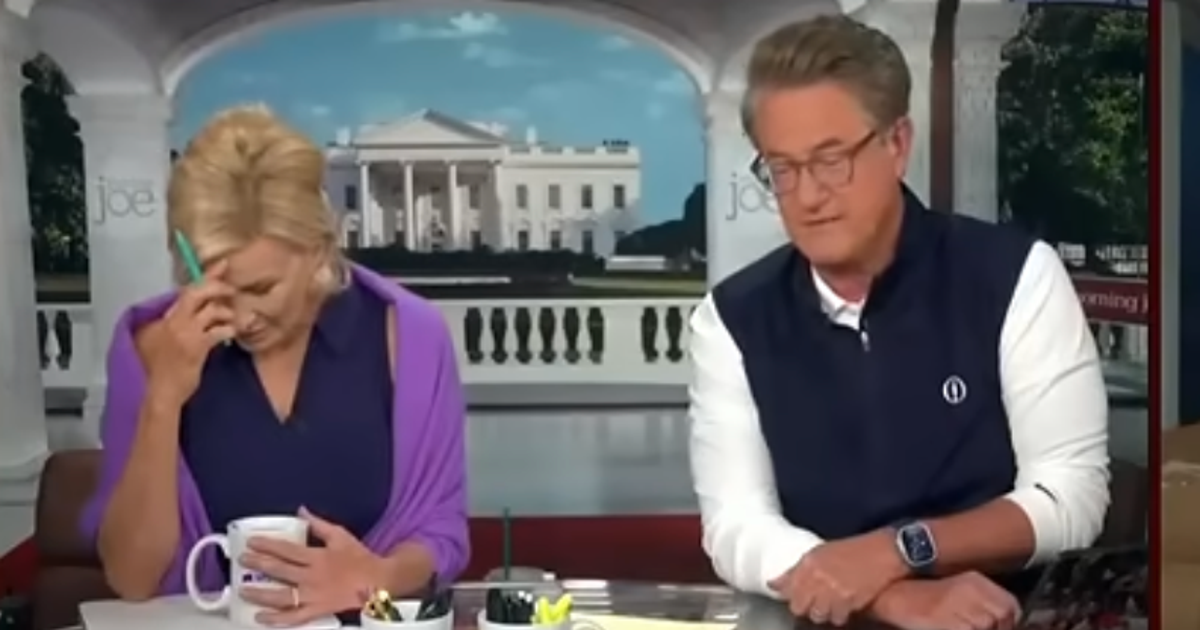MS Now Host Sums Up How Gross Trump’s Lindsey Graham Eulogy Was In Just 1 Sentence