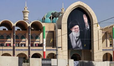 President Trump declares Iran is 'dying to settle' amid peace talks