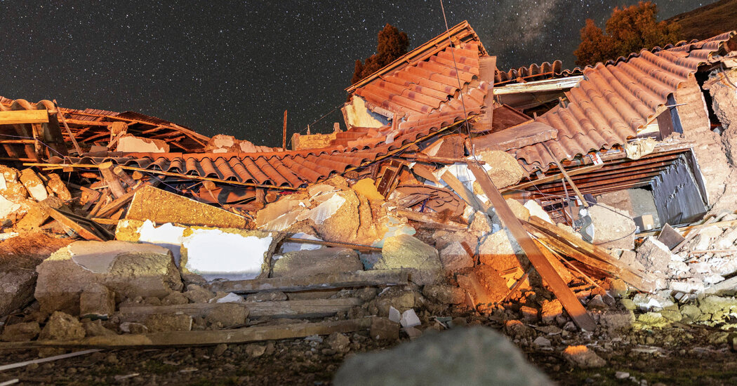 Earthquake in Peru Kills 6 and Displaces Hundreds