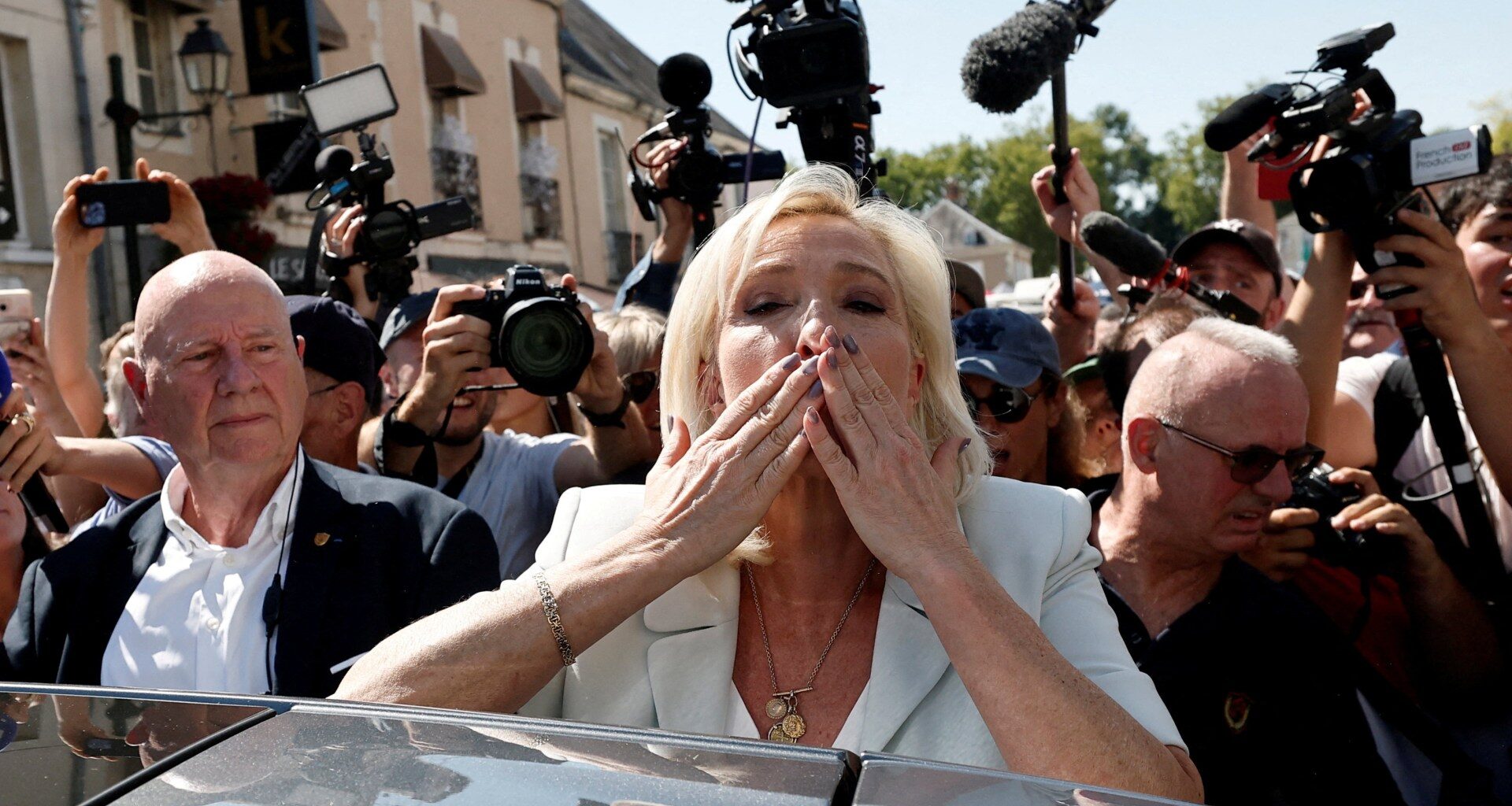 ‘She doesn’t give up that easily’: France’s Le Pen eyes the Elysee | Politics News