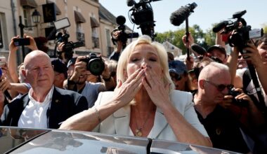 ‘She doesn’t give up that easily’: France’s Le Pen eyes the Elysee | Politics News