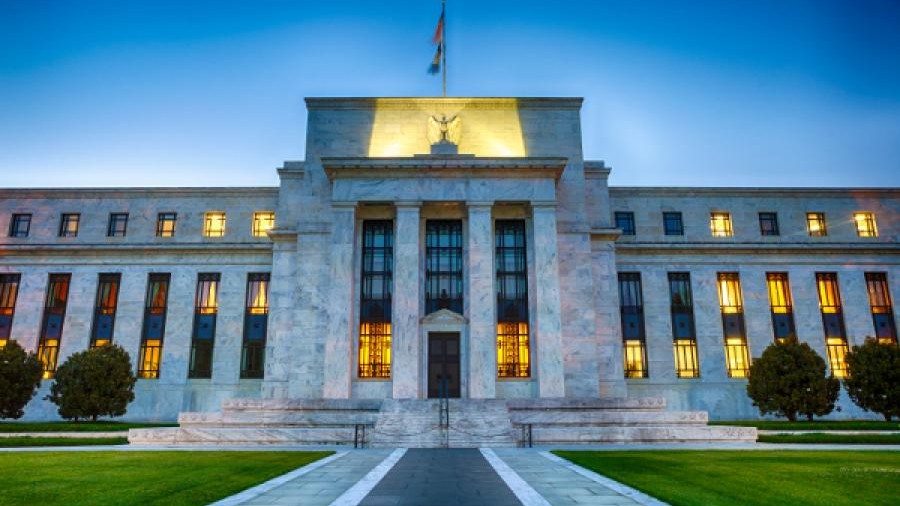 Fed Sees Oil Prices Cooling Despite Renewed Iran War