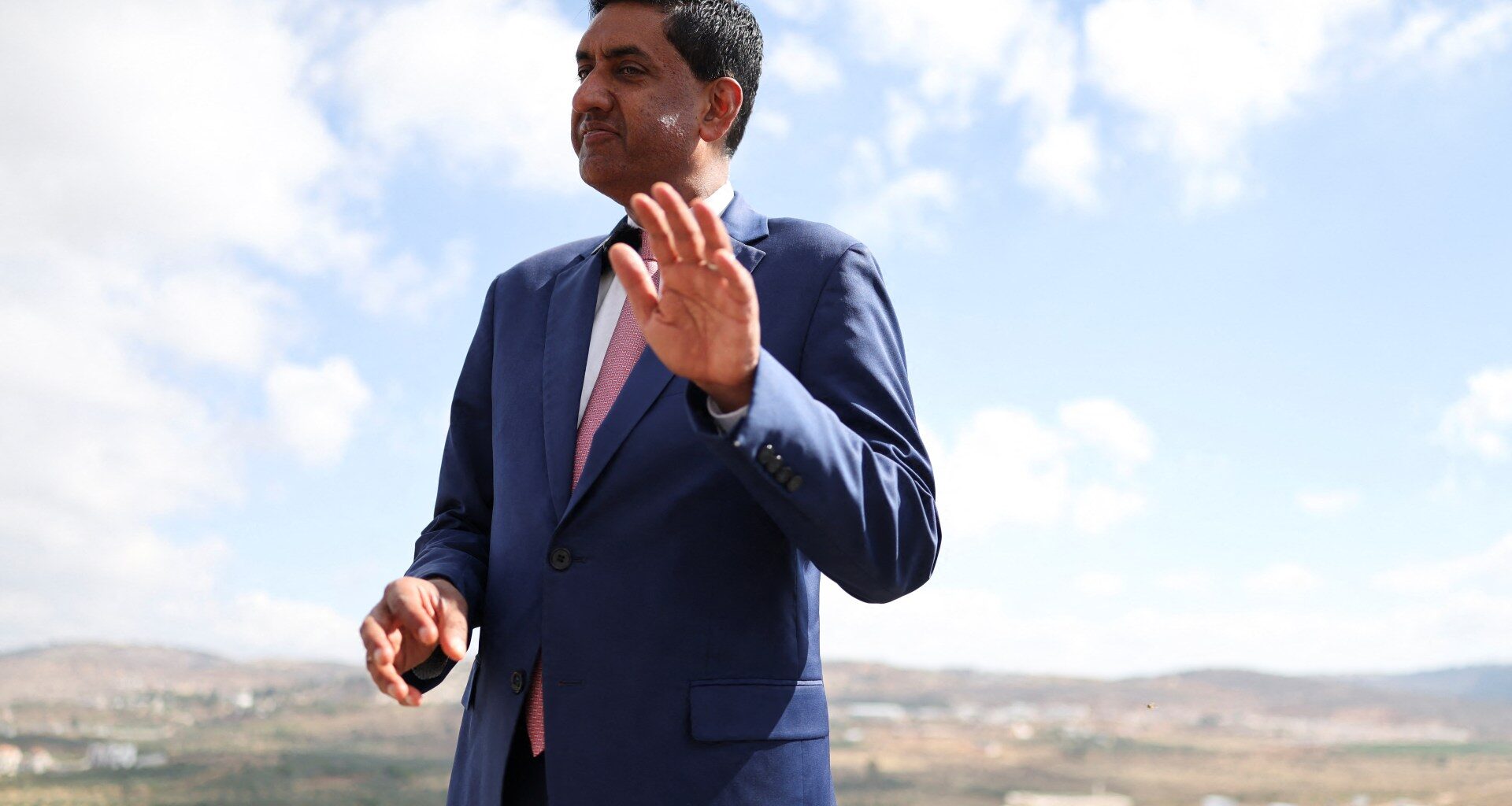 Detained by settlers, US Democrat Ro Khanna now faces pro-Israel attacks | Israel-Palestine conflict News