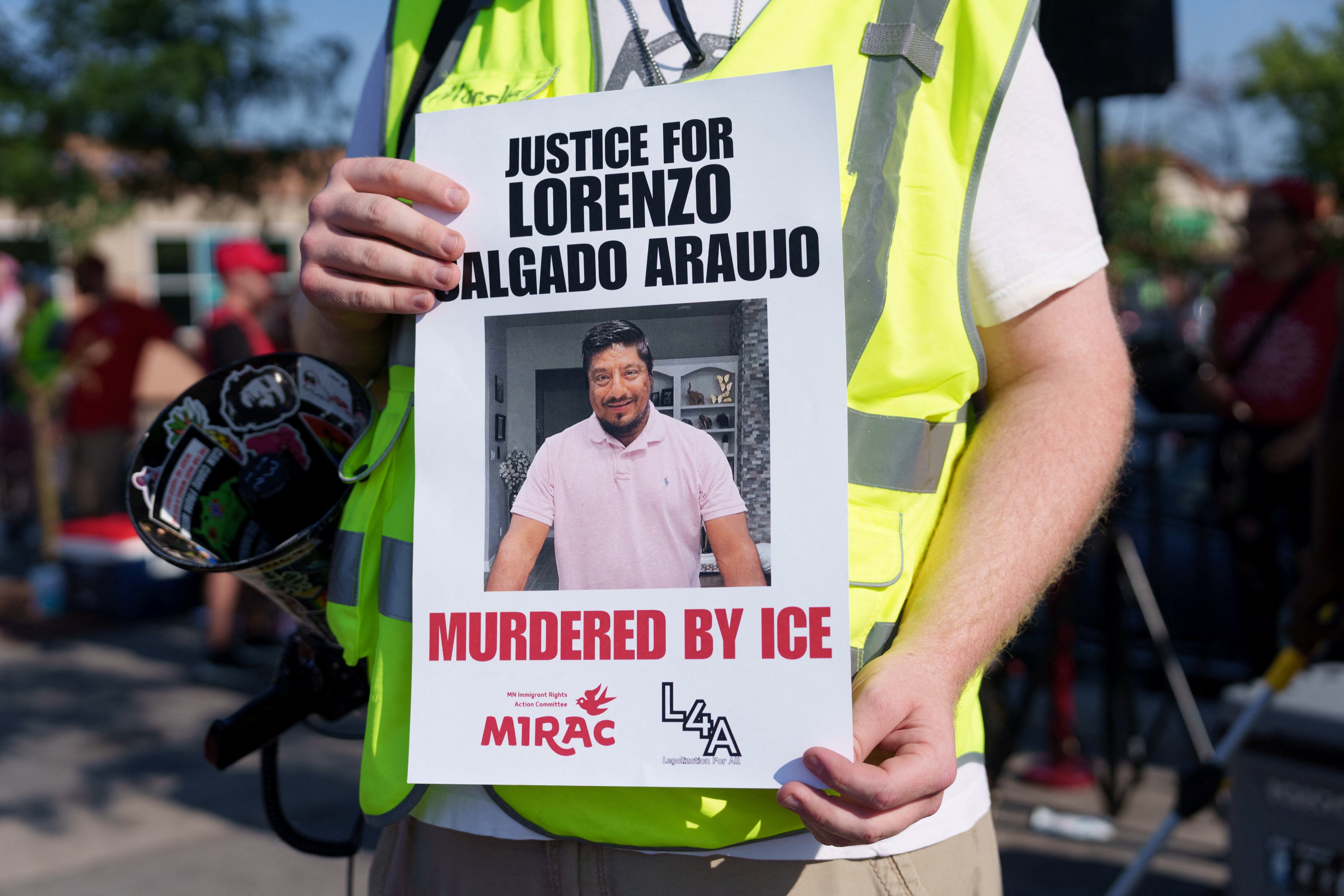 The family attorney for Lorenzo Salgado Araujo, the 52-year-old Mexican national killed by immigration authorities in Houston, Texas, on July 7, says that a ‘crystal-like’ substance in his van was salt