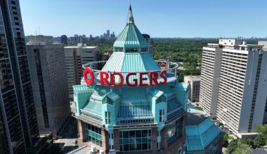 Jays, Leafs Owner to Put Stake in Sports Empire Up for Sale