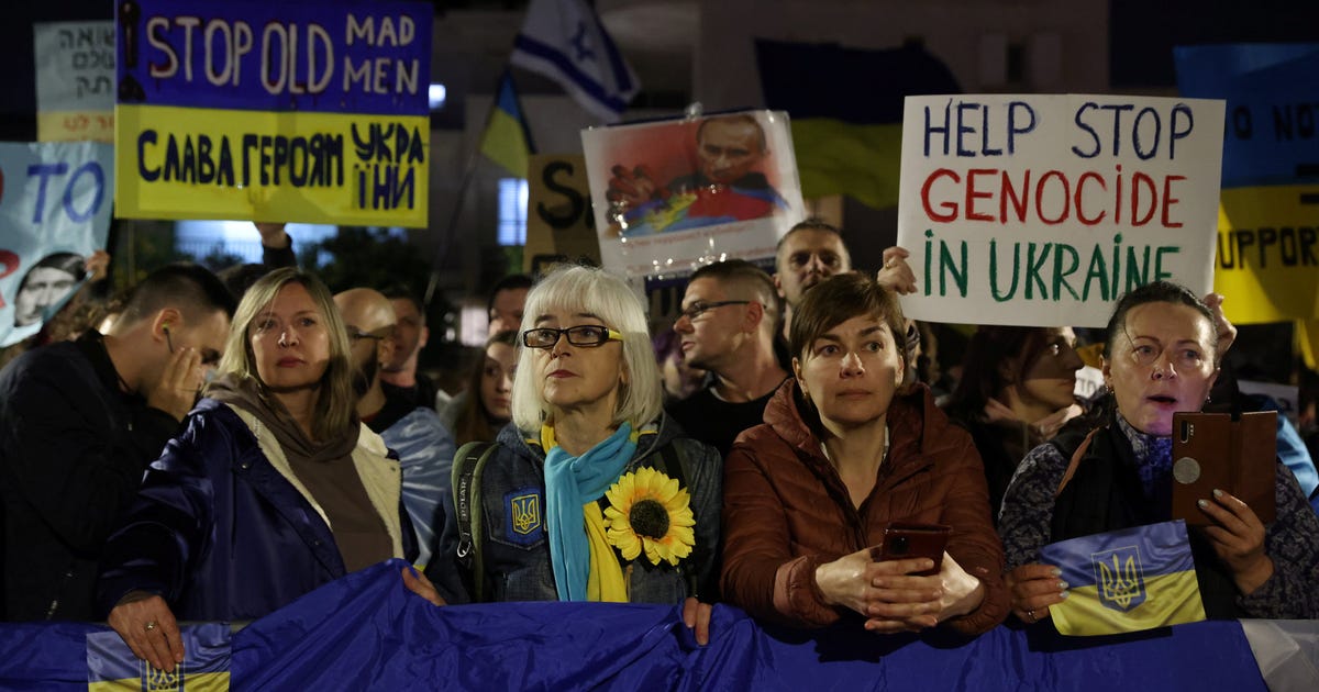Why Does the World Support Ukraine but Not Israel?