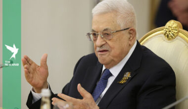 Abbas seeks Arab funds as Israel pushes PA to the brink