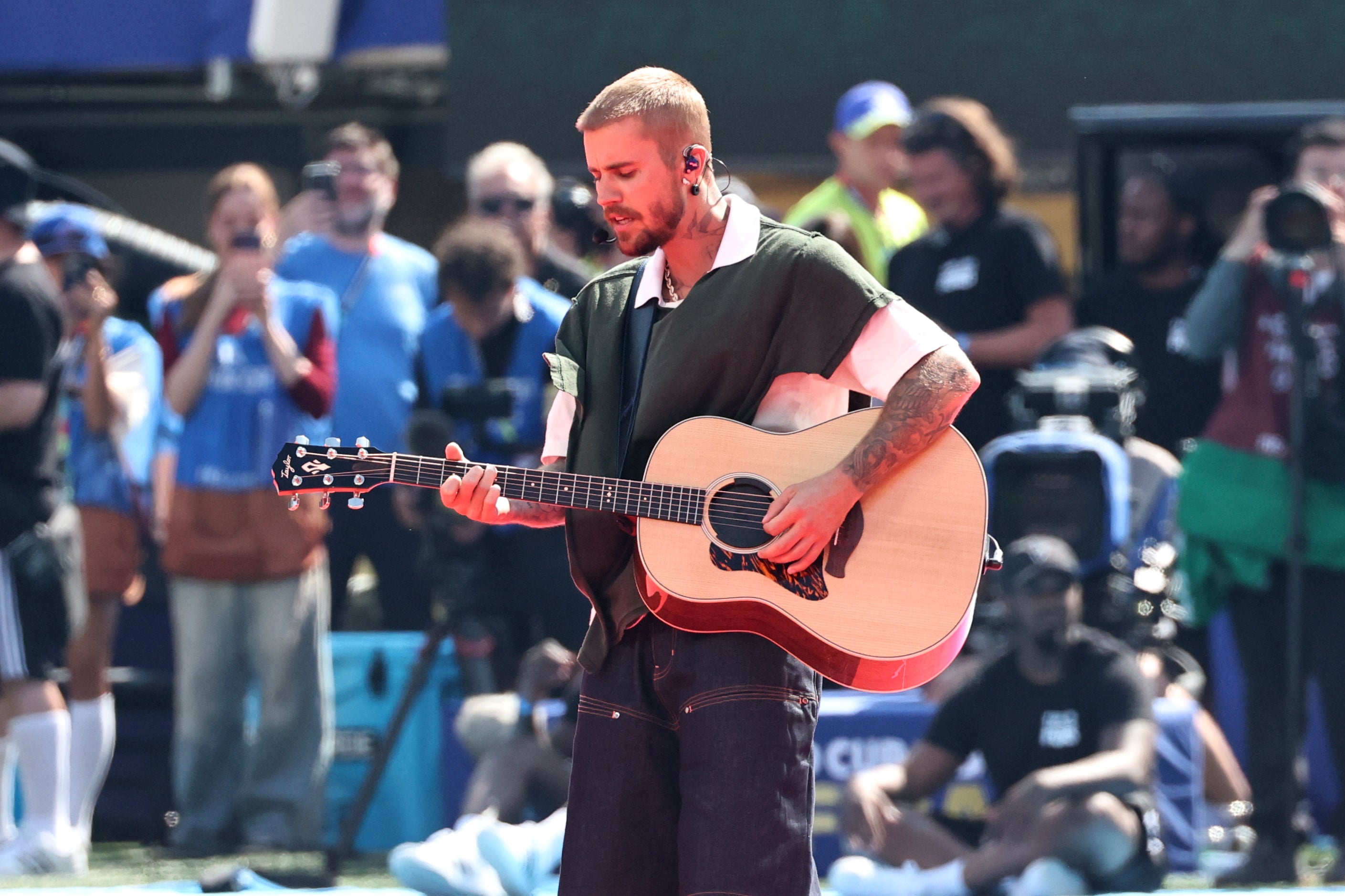 Justin Bieber killed the vibe during the half-time show in the final