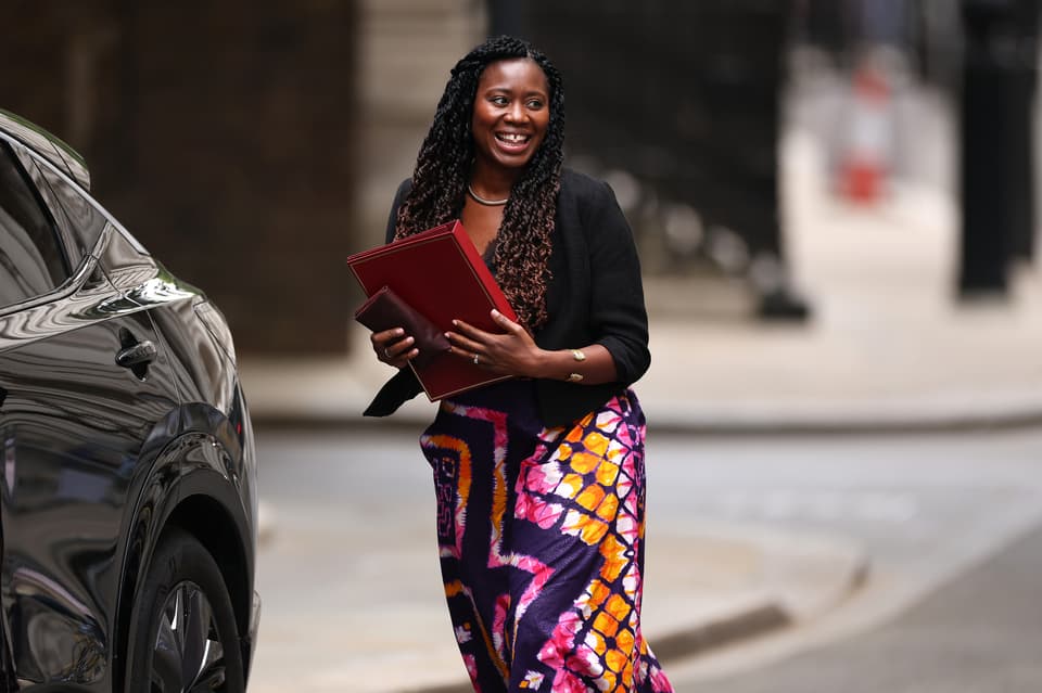 <p>Energy Secretary Miatta Fahnbulleh arrives at 10 Downing Street for Prime Minister Andy Burnham's first cabinet meeting</p>