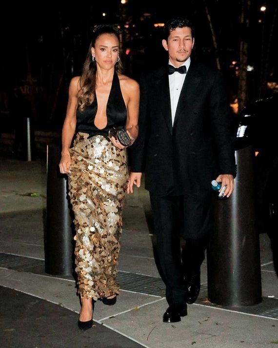 *EXCLUSIVE* Jessica Alba and Danny Ramirez seen leaving Taylor Swift’s wedding in NYC!
