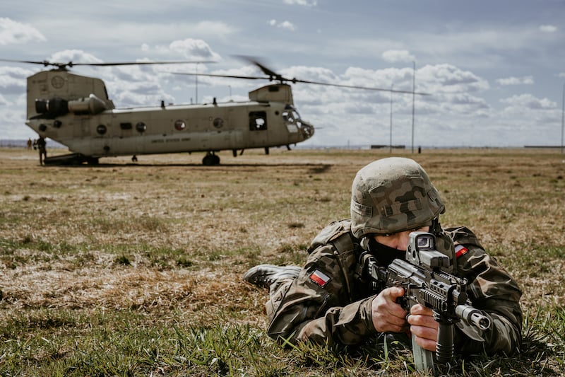 Poland has asked for some €45bn, the largest amount among all countries <a target="_blank" href="https://commons.wikimedia.org/wiki/Category:Armed_Forces_of_the_Republic_of_Poland#/media/File:12_CAB_brings_Blackhawks_and_Chinooks_to_joint_exercise_(7155151).jpg">(Photo: Wikimedia - US army)</a>