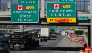Conservatives consider using Parliament to unveil details of U.S. border bridge deal - CTV News