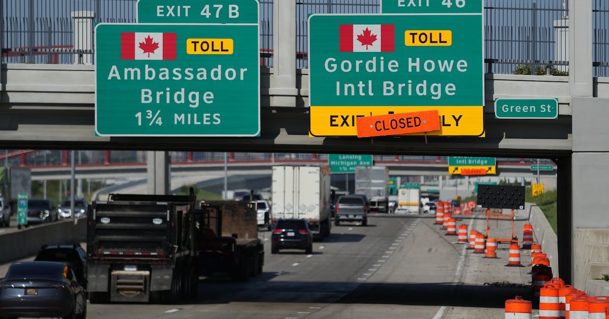 Conservatives consider using Parliament to unveil details of U.S. border bridge deal - CTV News
