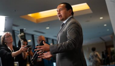 Manitoba Premier Wab Kinew ‘open’ to new pipeline from Alberta to Ontario