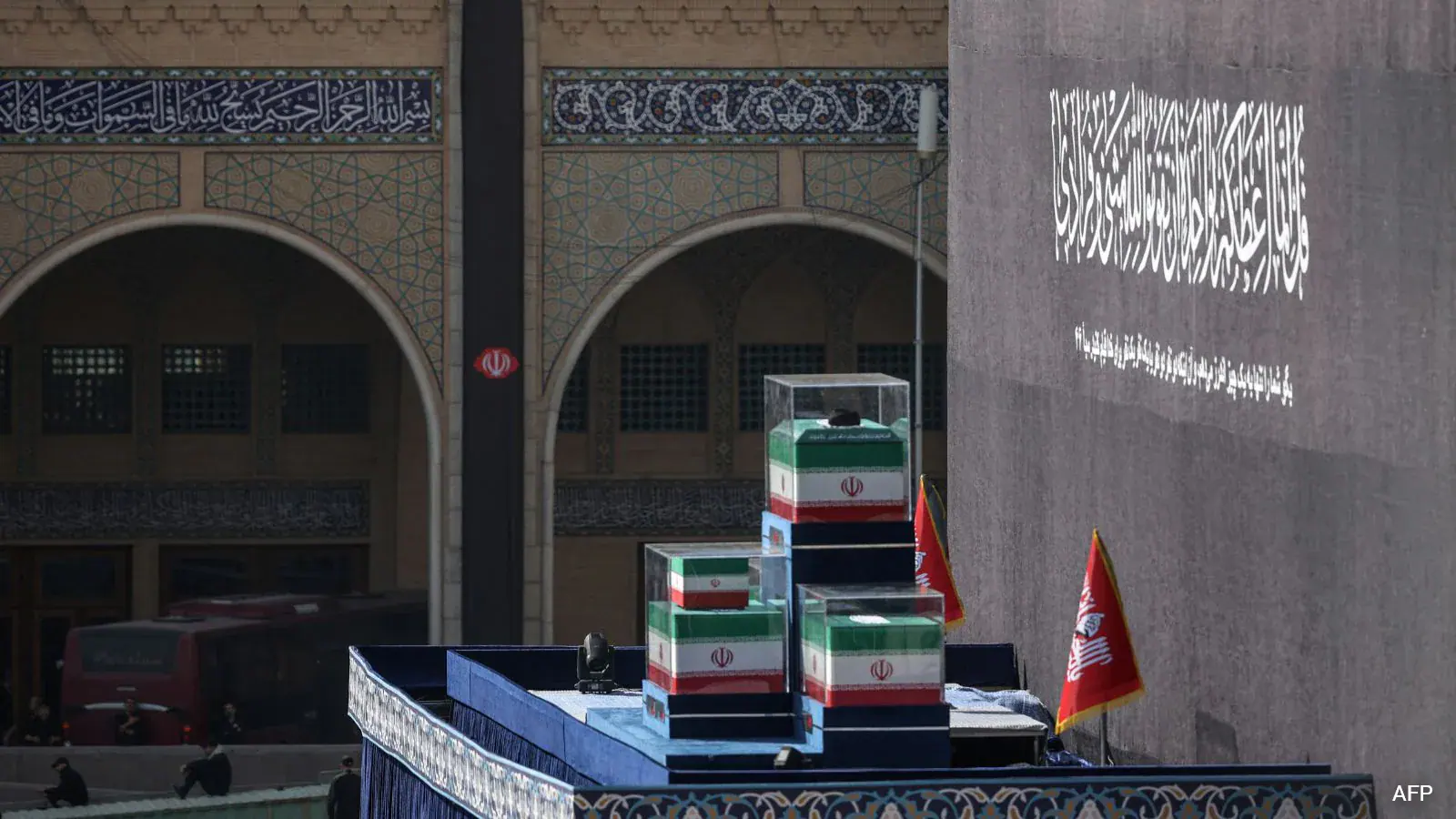 Iran Supremem leader burial At Ali Khamenei's Funeral, Hezbollah And Hamas Members Meet Iran's Araghchi
