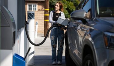 When oil prices dip, it takes a bit for gas prices to follow. But when oil prices jump, consumers tend to feel it pretty immediately.