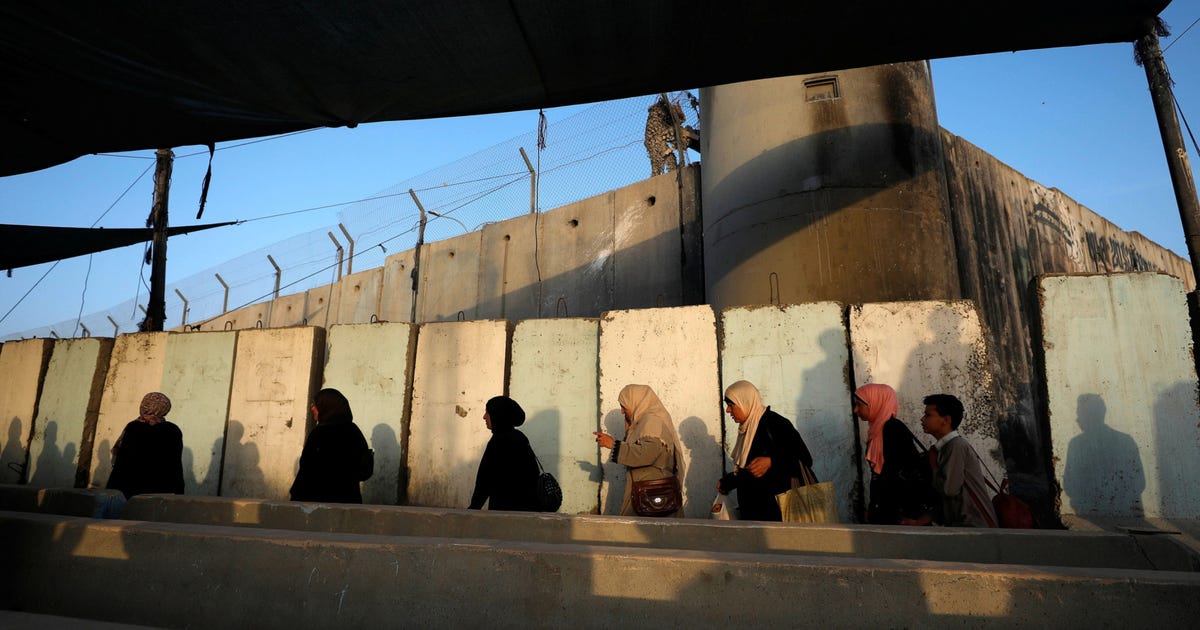 How Israel's 'Meaningful' Military Service Is Creating a Lost Generation in the West Bank