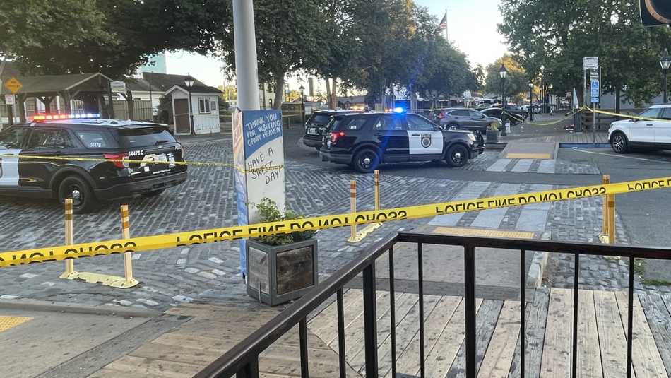 5 people stabbed in Old Sacramento; teenage suspect arrested