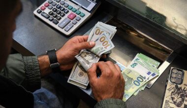 Iran’s rial hits new low as dollar nears 1.92 million