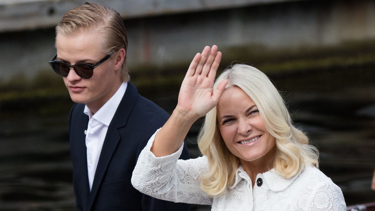 Marius Borg comes home the same day Mette-Marit of Norway is discharged from the hospital