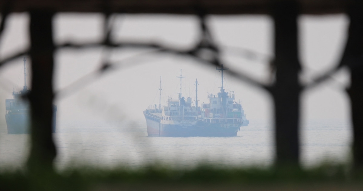 US Says Iran Acknowledged 'Mistake' In Strait Attacks Ahead Of Oman Talks