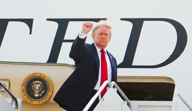 Trump's New Air Force One Jet Mocked With Brutal, But Accurate, Nicknames - HuffPost