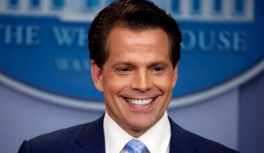 'If He Touches It,' It Turns 'To Dogs**t': Former Trump Official Blasts President's Qatari Jet