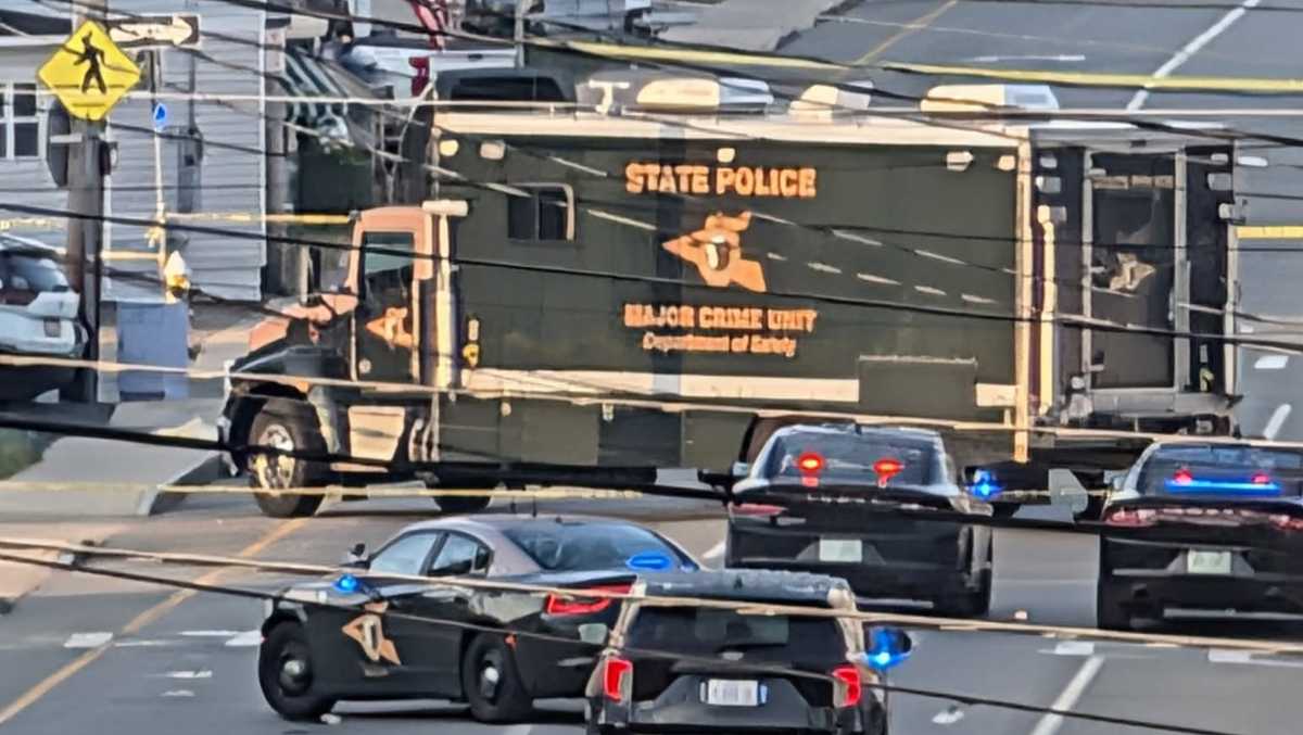 Shooter dead, 2 victims hospitalized after incident near Hampton Beach