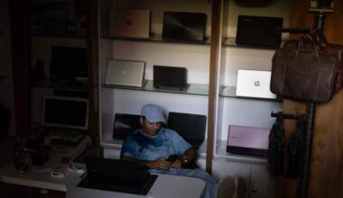 Iran bears biggest economic cost of Hormuz closure