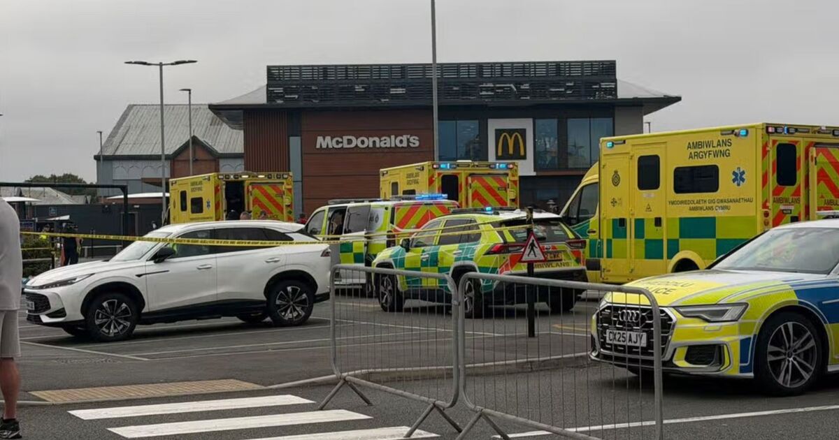 Llandudno incident RECAP: Air ambulances spotted as police cordon set up outside McDonalds | UK | News