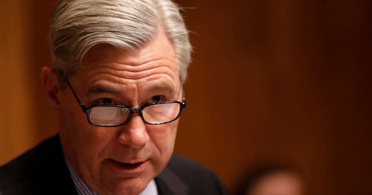 Russia-Iran Sanctions Bill Signals Congress United Behind Ukraine, Senator Whitehouse Tells RFE/RL