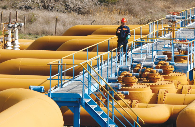 Performing checks at Turkey’s Mediterranean port of Ceyhan, run by state owned Petroleum Pipeline Corporation (BOTAS). Crude oil flows through the Kirkuk Ceyhan pipeline, linking Iraq to Turkey.