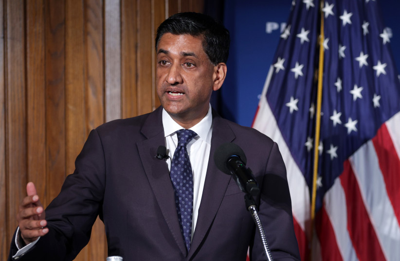 U.S. Rep. Ro Khanna (D-CA) delivers remarks during a National Press Club Headliners Newsmaker event on April 14, 2026 in Washington, DC.