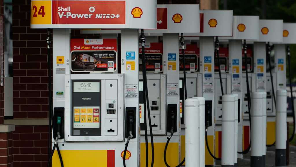 U.S. gas prices hit an average of $4 a gallon again as the US and Iran launch attacks