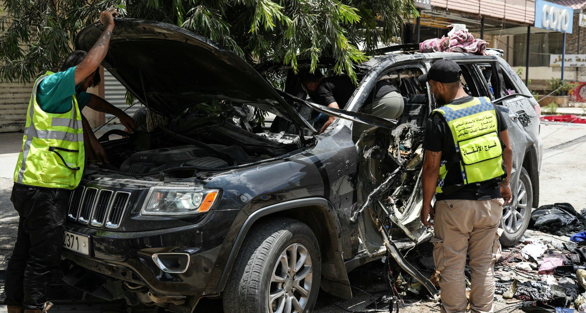 Israeli attack on vehicle in Lebanon kills at least four | Israel attacks Lebanon News