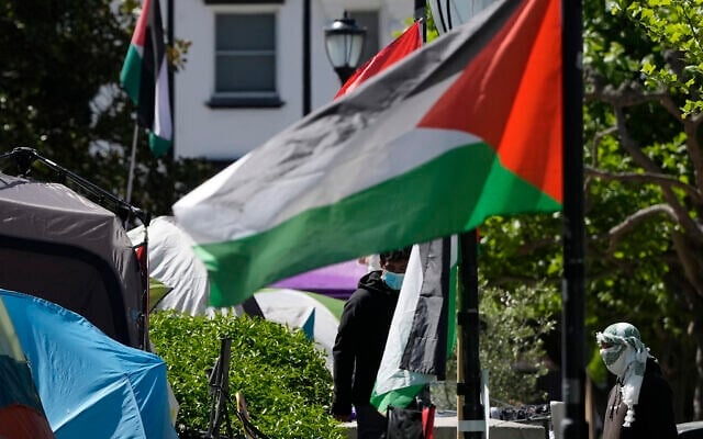 The Blogs: Pew Data Warning: 62% Unfavorable, 1 in 8 Support Hamas | Fabio Andre