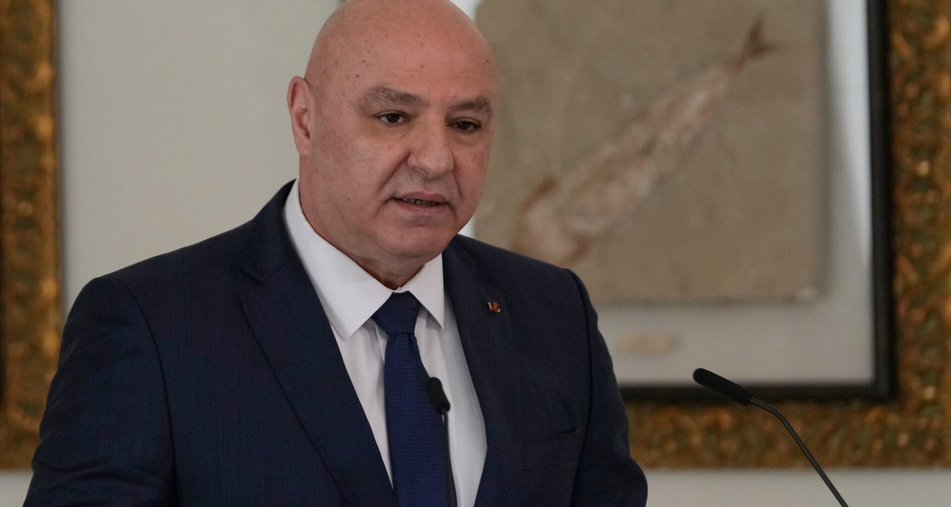 Lebanon's president departs for Washington to meet Trump