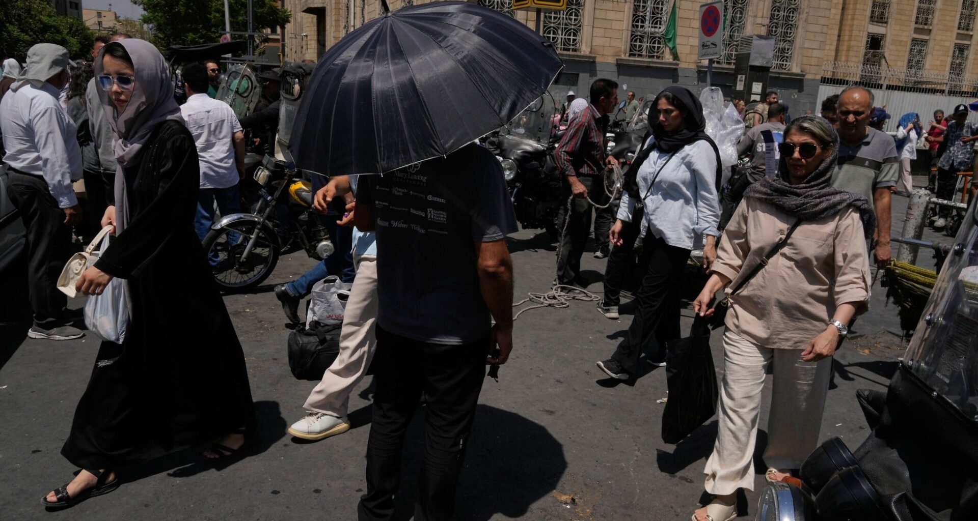 US strikes Iran for sixth consecutive night, as deescalation chances appear to fade